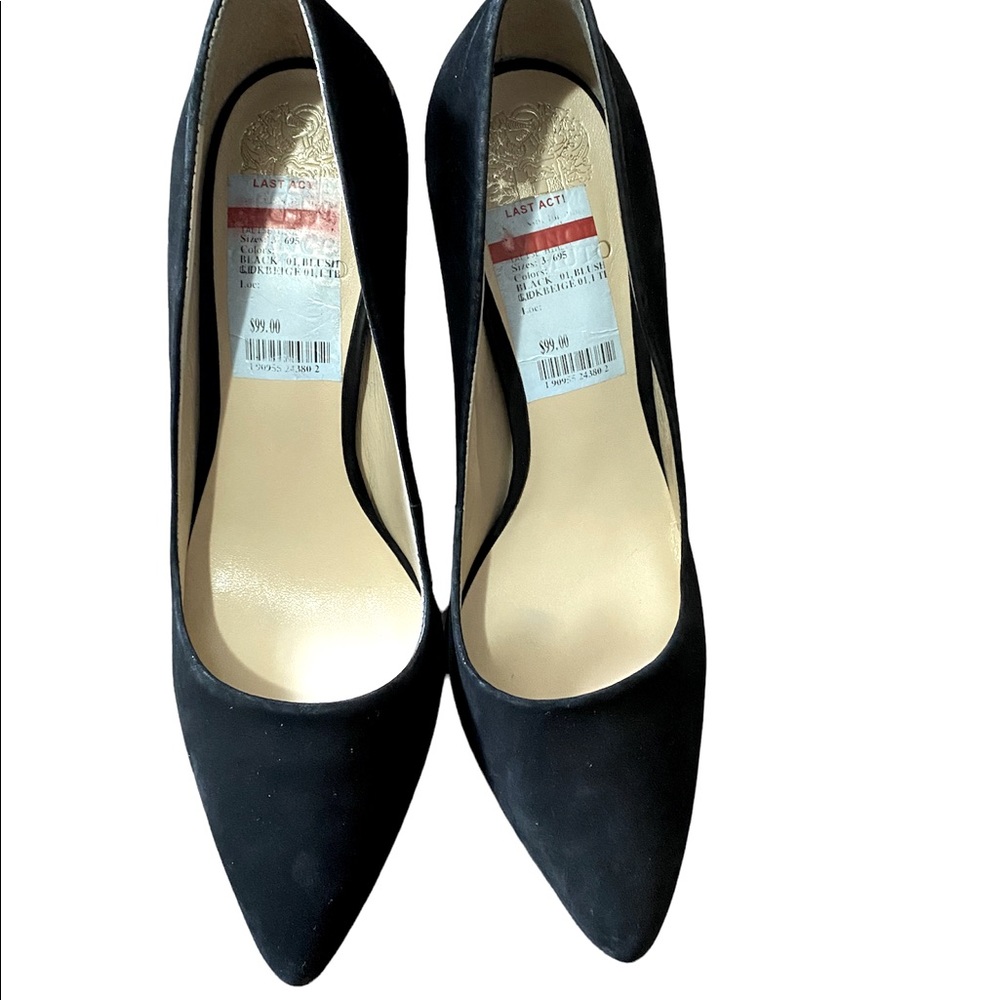Vince Camuto Black Suede  woman Pumps 7 1/2M
